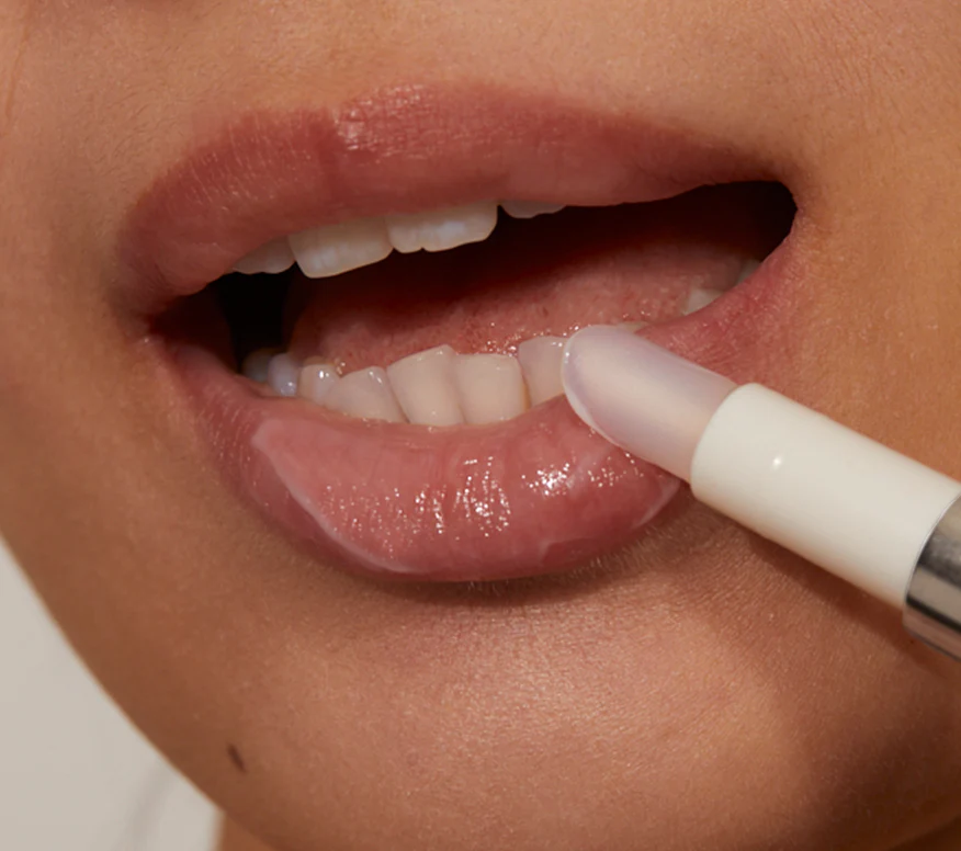 Achieve Natural-Looking Lips with Our Innovative Lip Filler Refill - Image 5